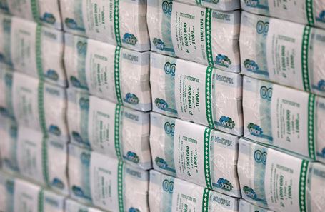 Минфин: профицит российского бюджета превысил 3 трлн рублей