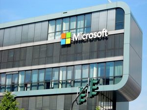 Microsoft заключила контракт на 5 млрд долларов